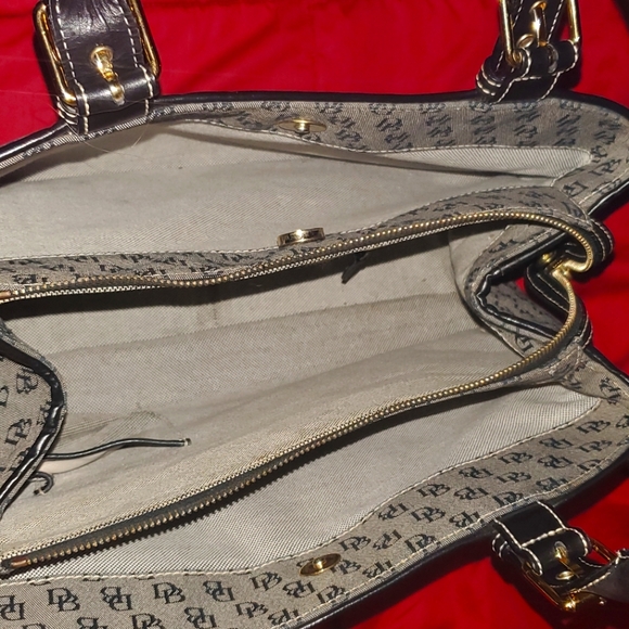 Vintage Dooney & Bourke Vintage 3 Piece Handbag Set. - Picture 14 of 16